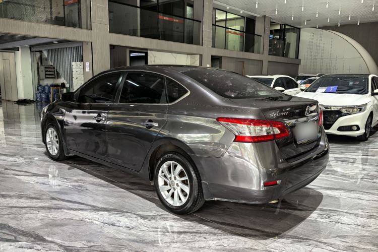 Used Nissan Sylphy 2014 1.6XV CVT Deluxe Edition

