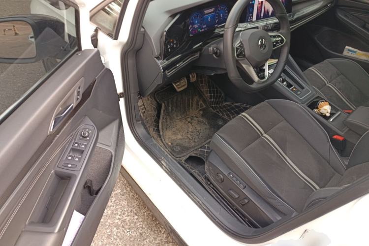 Used Volkswagen Golf 2023 Facelift 280TSI DSG R-Line Lite