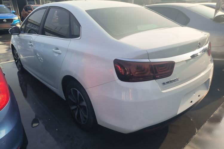 Used Citroen C4 Sega 2018 1.6L Manual Luxury Model
