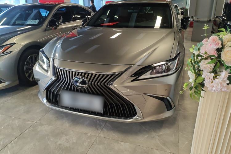 Used Lexus ES 2020 200 Excellence Edition
