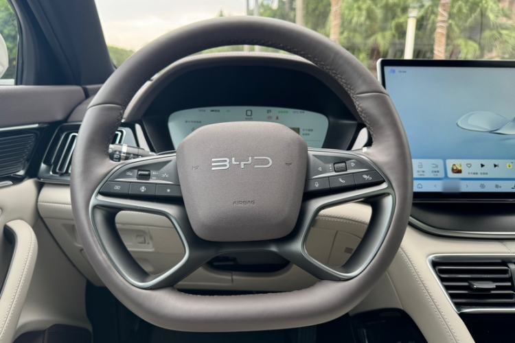 Used BYD Song PLUS New Energy 2025 EV 520km Premium Version
