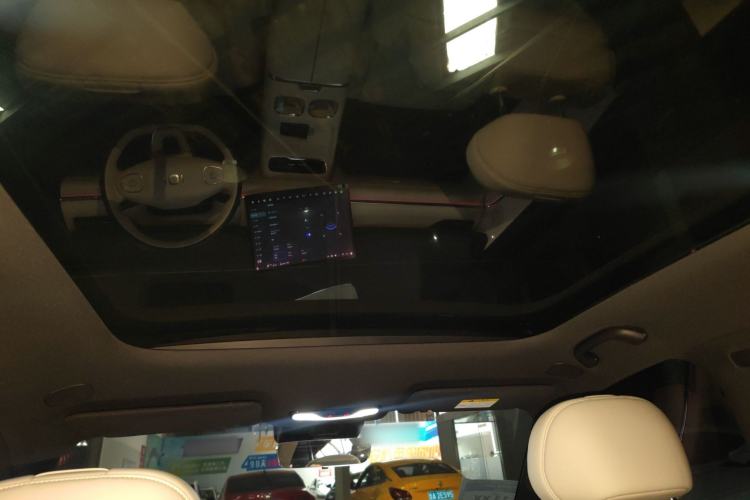 Used  Q07 2025 215 Flagship Edition
