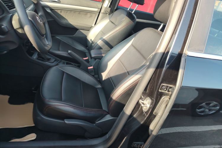 Used Volkswagen Lavida 2015 1.6L Automatic Fashion Edition
