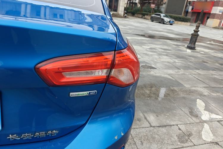 Used Ford Focus 2020 Sedan EcoBoost 180 Automatic Trend Edition
