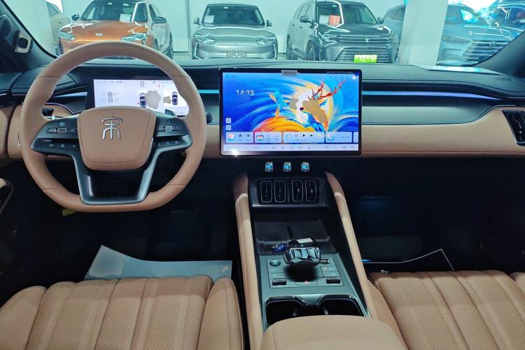 Used BYD Song L EV 2025 Intelligent Driving Version 662 km LiDAR Excellence Edition
