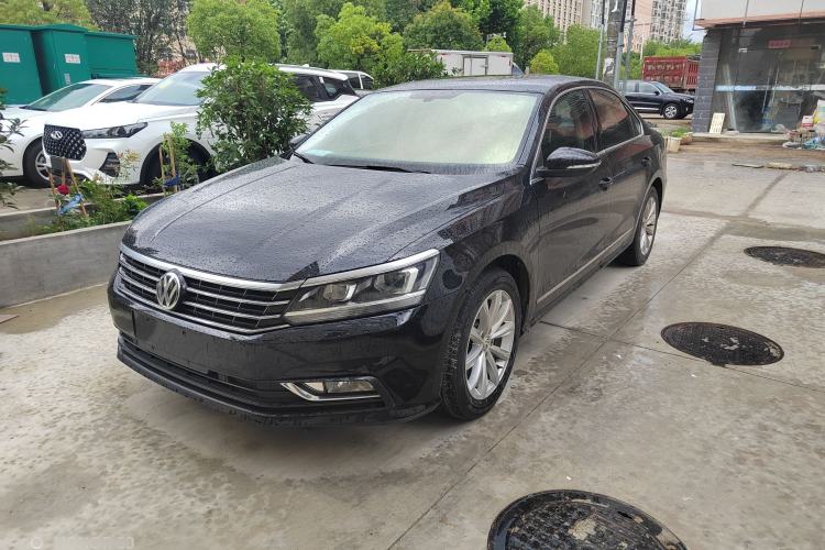 Used Volkswagen Passat 2017 280TSI DSG Luxury Edition
