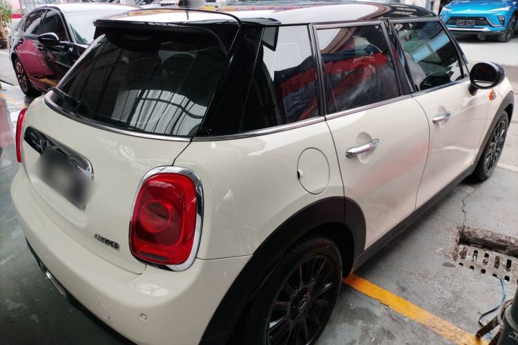Used  MINI 2016 1.5T COOPER Five-Door Edition
