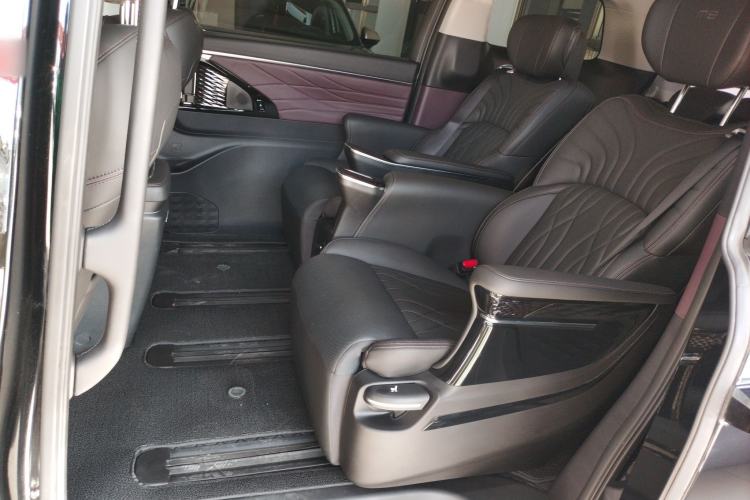 Used GAC Trumpchi M8 2024 Master Series 400T Prestige Edition