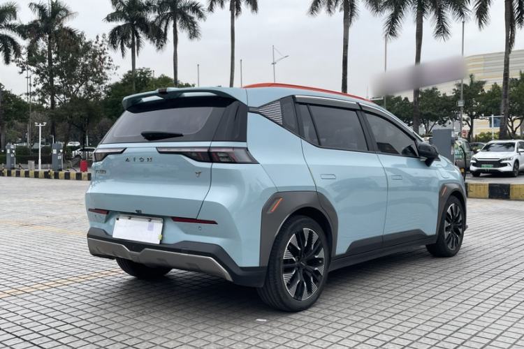 Used AION Y 2022 70 Tech Edition Lithium Iron Phosphate
