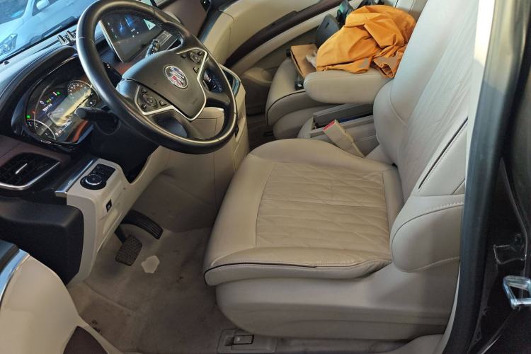 Used Buick GL8 2021 Land Cruiser Executive Class 652T Luxury Model
