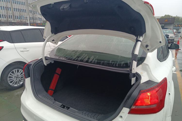 Used Ford Focus 2017 Sedan 1.6L Automatic Fashion Edition Smart Drive Version