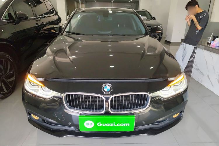 Used BMW 3 Series 2017 318i Fashion Model
