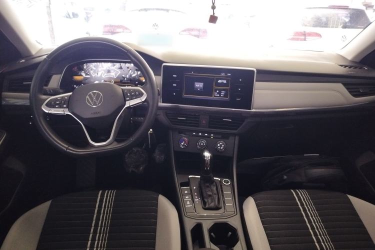 Used Volkswagen Bora 2023 1.5L Automatic Changer Limited Edition
