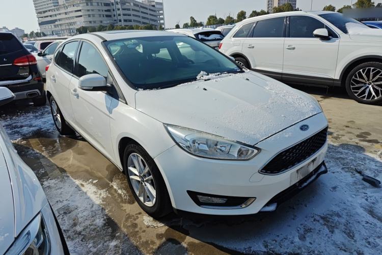 Used Ford Focus 2015 Hatchback EcoBoost 125 Automatic Supreme Style Edition
