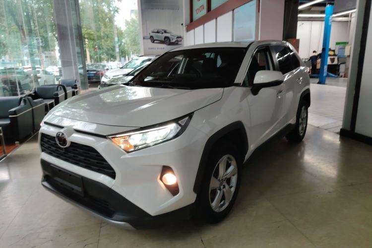 Used Toyota RAV4 2020 2.0L CVT 4x4 Trend Edition

