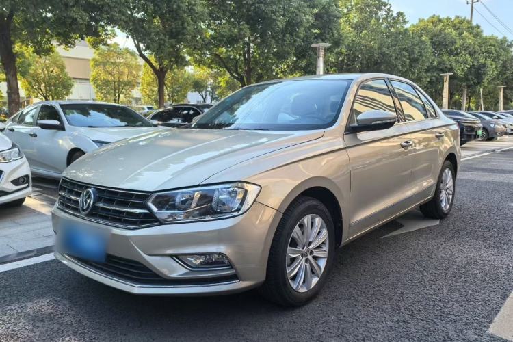 Used Volkswagen Bora 2016 1.6L Automatic Comfort Model
