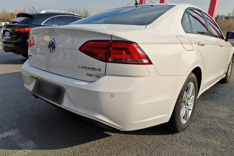 Used Volkswagen Lamando 2017 230TSI DSG Fashion Edition
