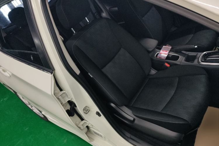 Used Nissan Tiida 2021 1.6L CVT Cool Edition
