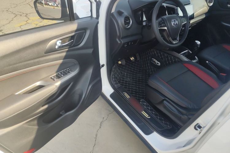 Used Changan CS15 2016 1.5L Manual Fashion Edition