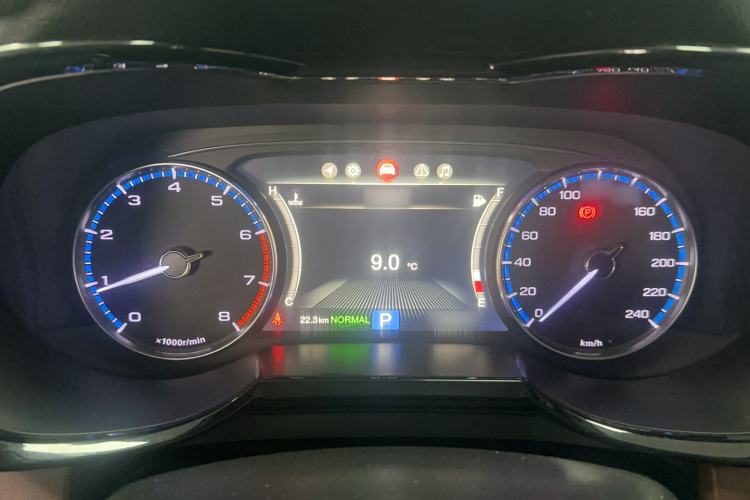 Used GAC Trumpchi GS8 2017 320T Two-Wheel Drive Luxury Smart Connectivity Version (7 Seats)
