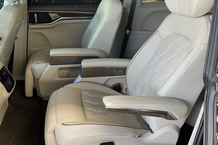 Used Volkswagen Viloran 2020 380TSI Prestige Edition