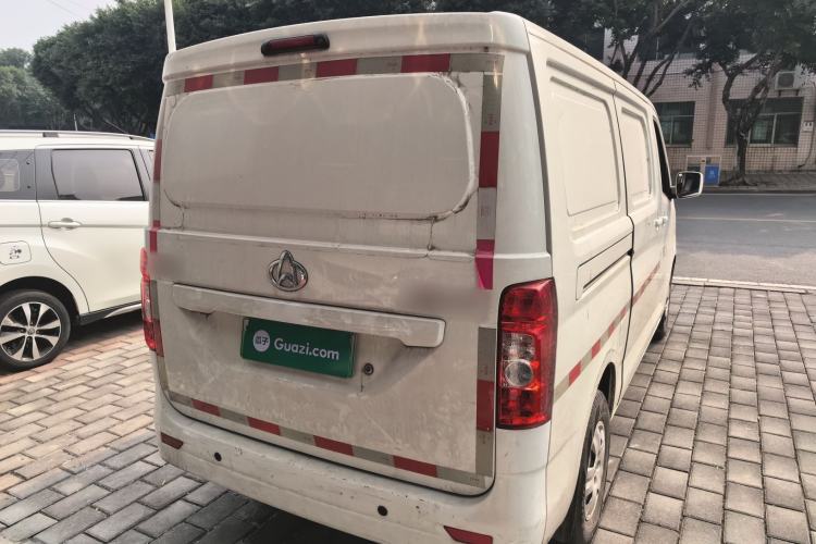 Used Chana Ruixing EM60 2023 Pure Electric Van 4525 mm Long Flat Roof with Back-Hinged Doors 2 Seats 60 kW 38.7 kWh
