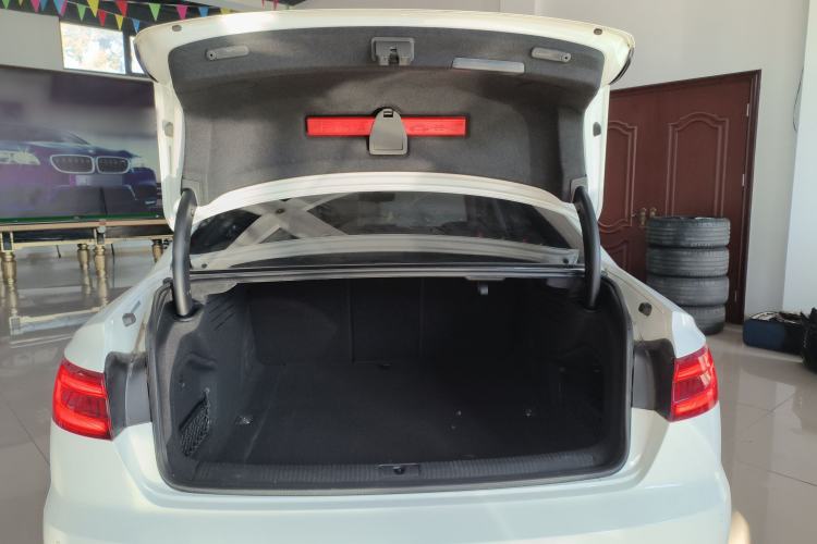 Used Audi A4L 2019 40 TFSI Fashion Version China V