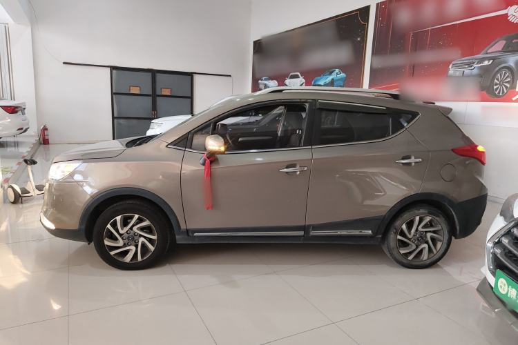 Used  Refine S3 2016 1.5L Manual Luxury Smart Version
