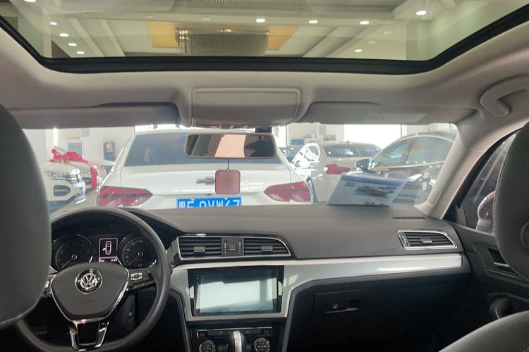 Used Volkswagen Lamando 2017 280TSI DSG Comfort Edition
