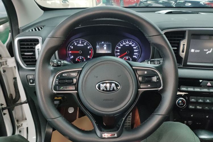 Used Kia KX5 2017 1.6T Automatic Two-Wheel Drive 15th Anniversary Special Edition DLX
