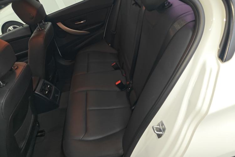 Used BMW 3 Series 2015 320i Luxury Line Stylish Edition
