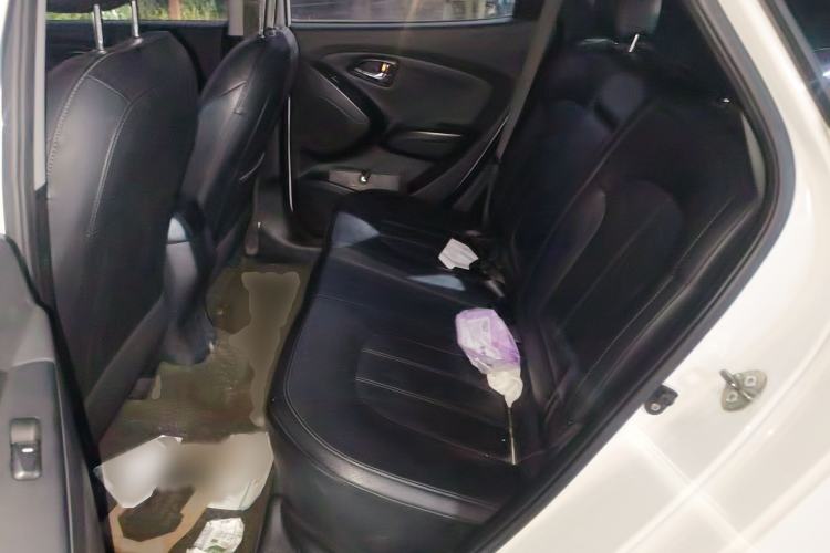 Used Hyundai ix35 2015 2.0L Automatic 2WD Smart Version China V Standard
