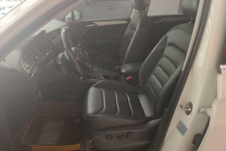 Used Volkswagen Tiguan L 2018 330TSI Automatic Two-Wheel Drive Luxury Edition
