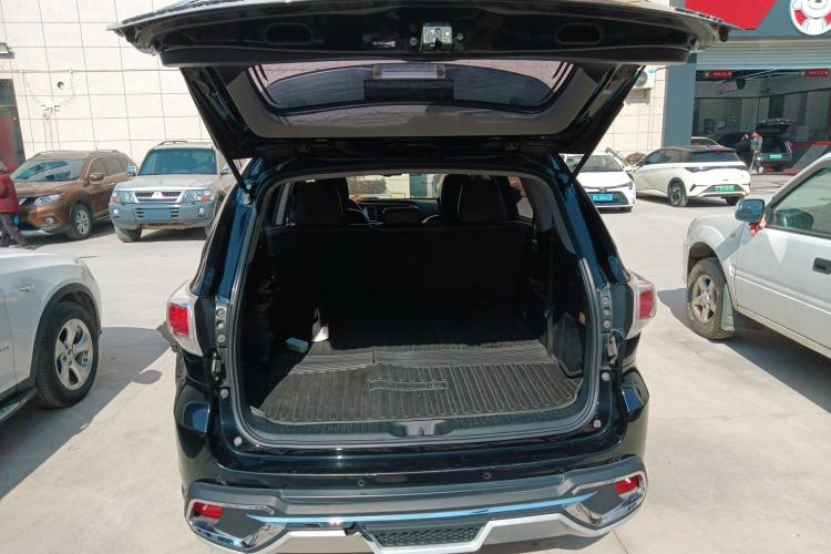 Used Toyota Highlander 2017 2.0T Two-Wheel Drive Luxury Edition 7 Seats
