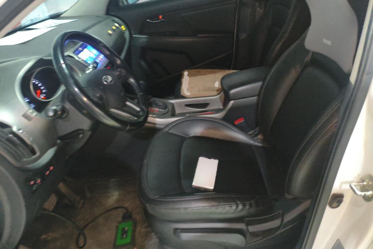 Used Kia Sportage R 2015 2.0L Automatic Two-Wheel Drive DLX Model