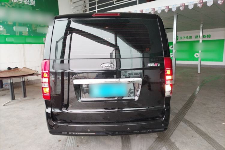 Used  M3 2023 1.8L 7/8-Seater Smart Connectivity Version