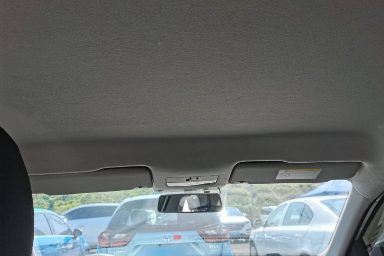 Used Volkswagen Santana 2016 1.6L Manual Fashion Edition
