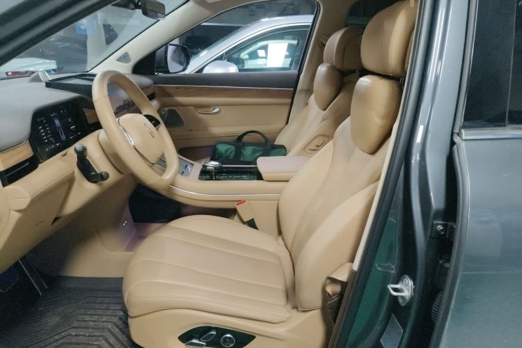 Used Hima AITO M7 2024 1.5T Intelligent Driving Rear-Drive Max Edition 6 Seats
