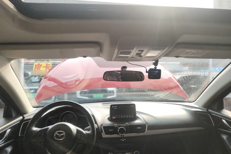 Used Mazda Mazda 3 Axela 2016 Sedan 2.0L Automatic Flagship Model
