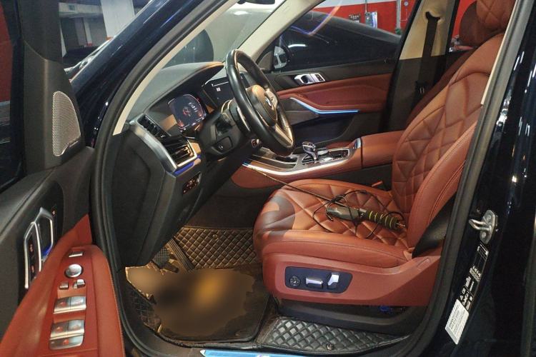 Used BMW X5 2022 Restyled xDrive 30Li Luxury Version M Sport Package
