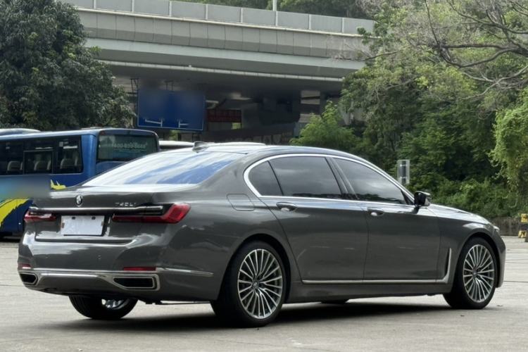 Used BMW 7 Series 2019 740Li Luxury Edition with Premium Package