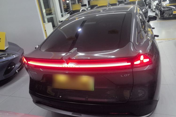 Used  L07 2024 230Max Range-Extended Version
