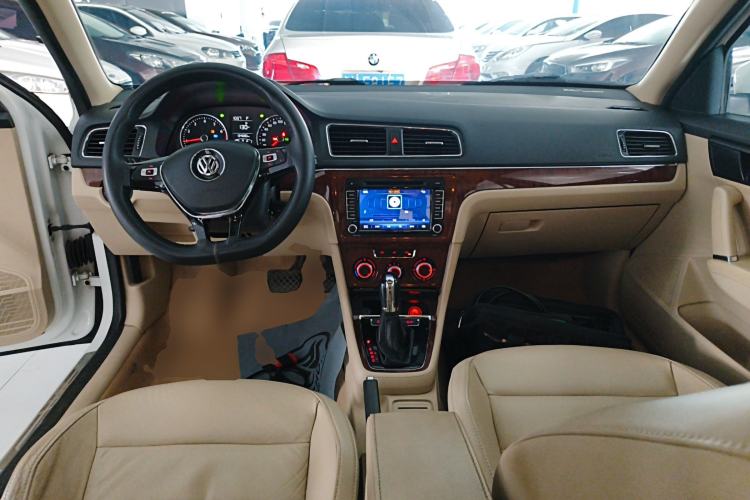 Used Volkswagen Lavida 2013 Restyled Classic 1.6L Automatic Comfort Edition
