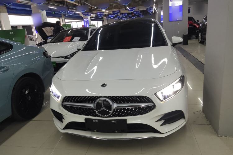 Used Mercedes-Benz A-Class 2022 Revised Version A 200 L Sport Sedan Fashionable Style
