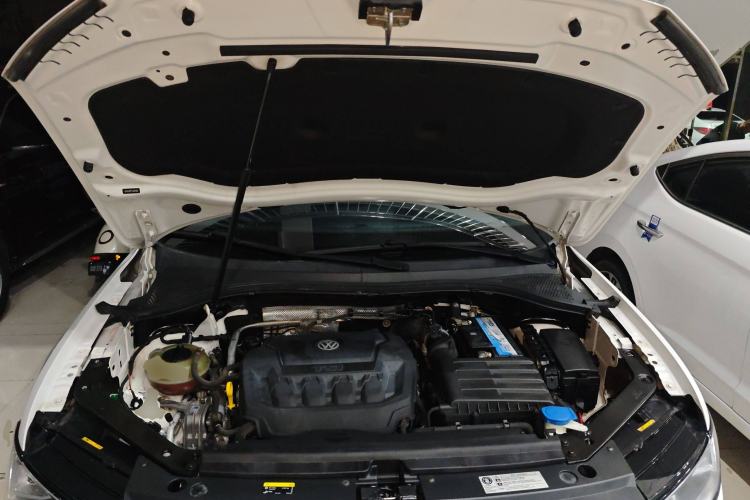 Used Volkswagen Tiguan L 2020 330TSI Automatic Two-Wheel Drive Smart Luxury Edition China VI Standard
