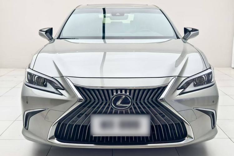 Used Lexus ES 2021 200 Excellence Edition
