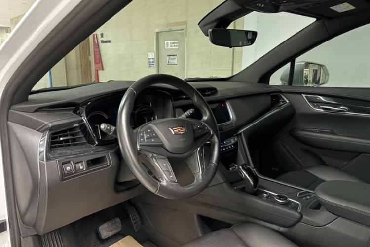 Used Cadillac XT5 2021 28T Luxury Version