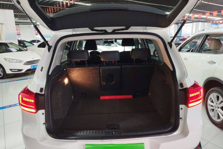 Used Volkswagen Tiguan 2017 300TSI Automatic Two-Wheel Drive Silk Road Luxury Edition
