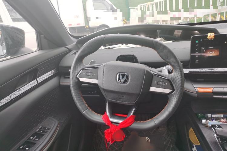 Used Changan UNI-V 2023 1.5T Prestige Model