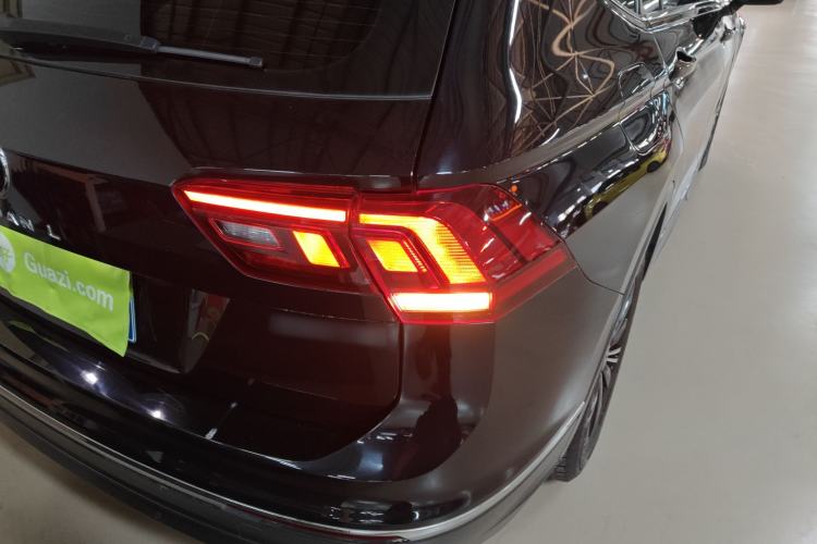 Used Volkswagen Tiguan L 2021 330TSI Automatic Two-Wheel Drive Smart Edition
